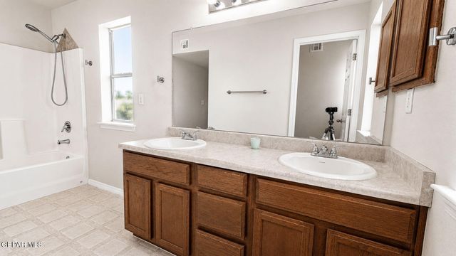 11720 Autumn Wheat Drive, El Paso, TX 79934