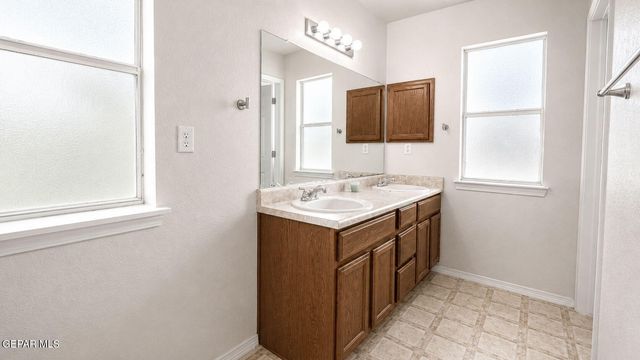 11720 Autumn Wheat Drive, El Paso, TX 79934