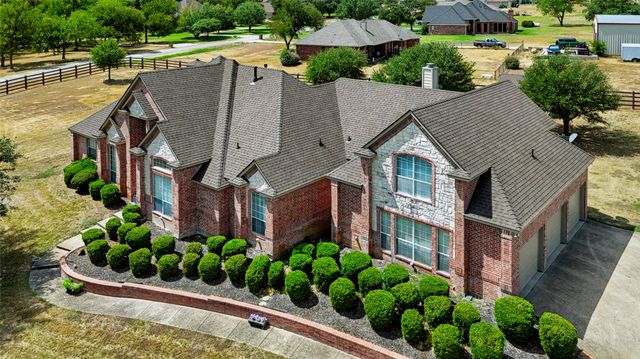 170 Park Place Circle, Cresson, TX 76035