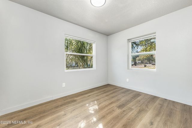 231 E 16TH Street 1, Jacksonville, FL 32206