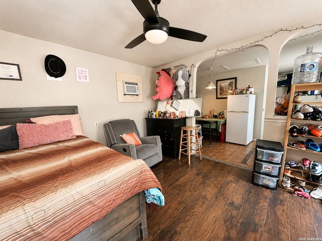 402 Chipinque, San Antonio, TX 78237