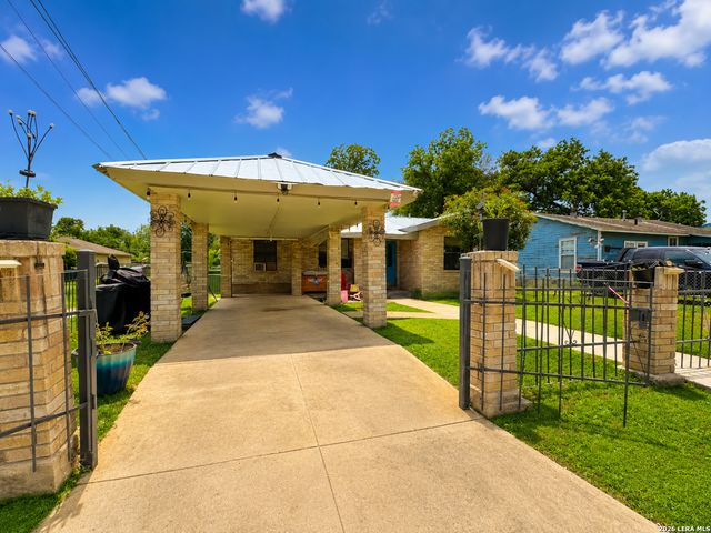 402 Chipinque, San Antonio, TX 78237