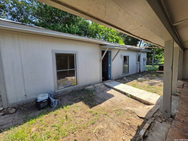 402 Chipinque, San Antonio, TX 78237