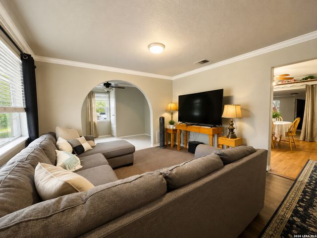 402 Chipinque, San Antonio, TX 78237