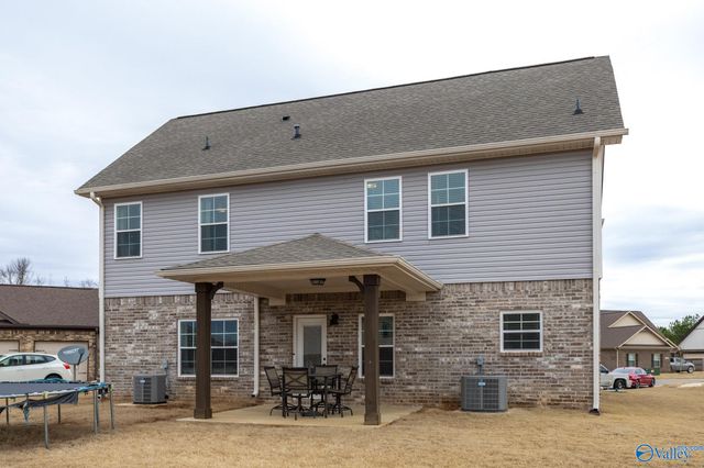 108 Maple Bend Drive, Toney, AL 35773