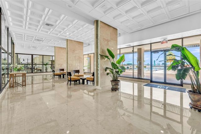 300 Bayview Dr 214, Sunny Isles Beach, FL 33160