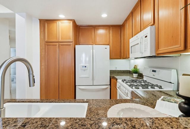 13075 Pacific Promenade Place 115, Playa Vista, CA 90094