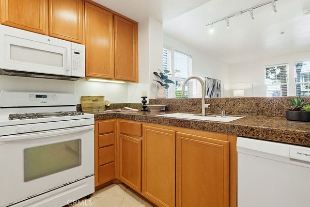 13075 Pacific Promenade Place 115, Playa Vista, CA 90094