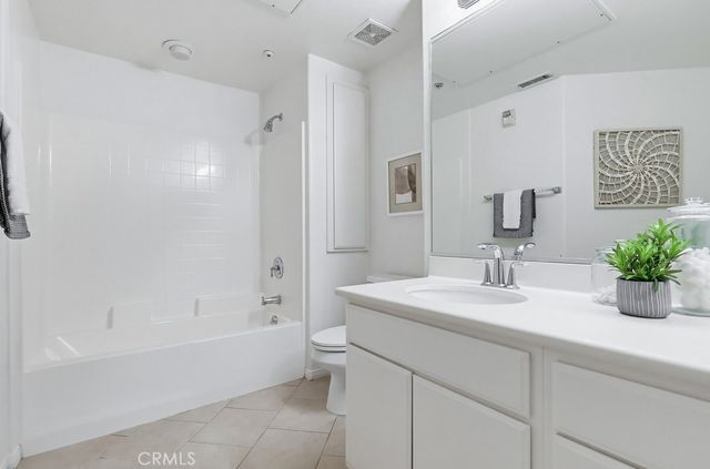 13075 Pacific Promenade Place 115, Playa Vista, CA 90094