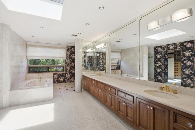1774 Dry Creek Road, San Jose, CA 95124