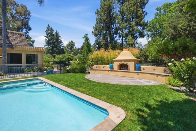 1774 Dry Creek Road, San Jose, CA 95124