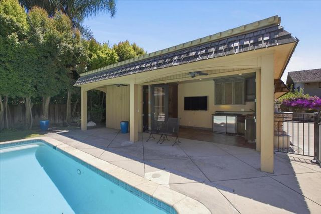 1774 Dry Creek Road, San Jose, CA 95124