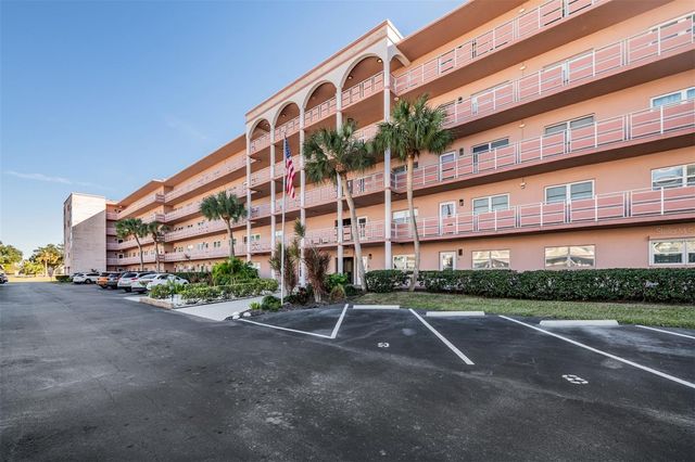 5521 80TH STREET N 205, St Petersburg, FL 33709