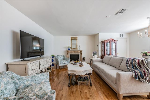 5521 80TH STREET N 205, St Petersburg, FL 33709