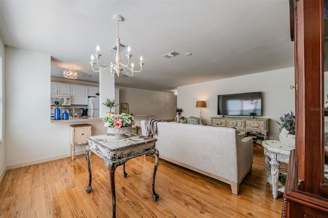 5521 80TH STREET N 205, St Petersburg, FL 33709