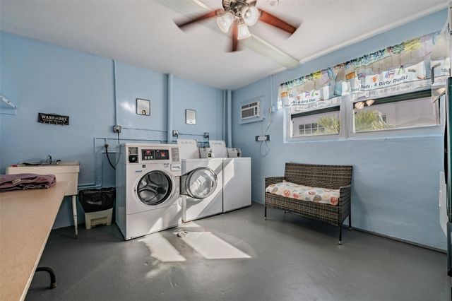 5521 80TH STREET N 205, St Petersburg, FL 33709