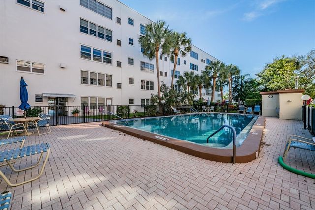 5521 80TH STREET N 205, St Petersburg, FL 33709