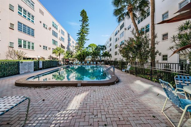 5521 80TH STREET N 205, St Petersburg, FL 33709