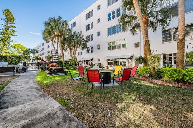 5521 80TH STREET N 205, St Petersburg, FL 33709