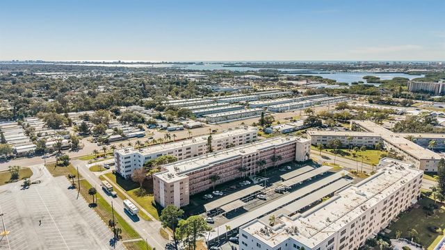 5521 80TH STREET N 205, St Petersburg, FL 33709