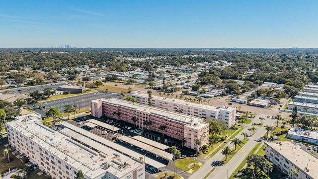 5521 80TH STREET N 205, St Petersburg, FL 33709