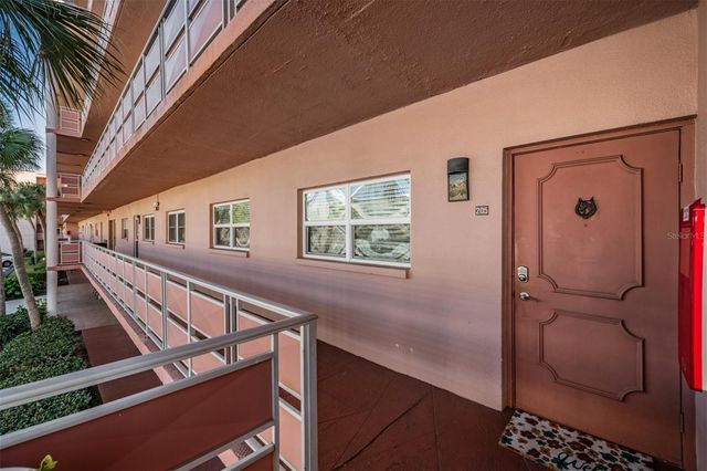 5521 80TH STREET N 205, St Petersburg, FL 33709