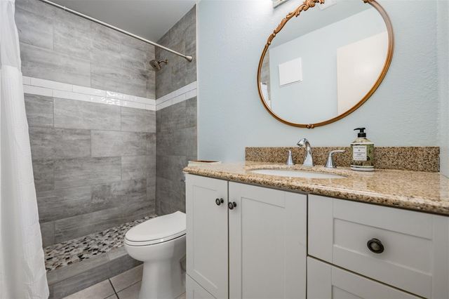 5521 80TH STREET N 205, St Petersburg, FL 33709