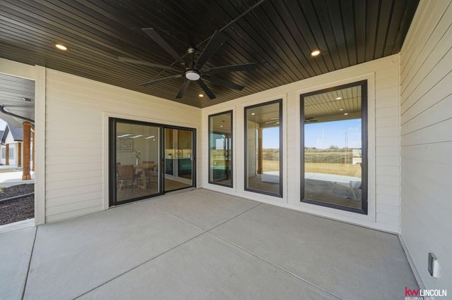 9456 S 87th St Street, Lincoln, NE 68526