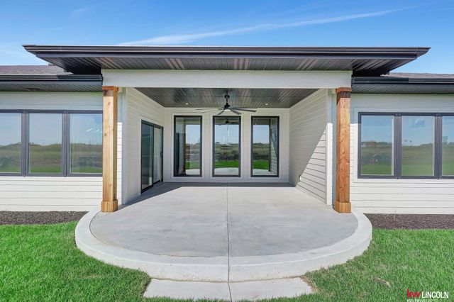 9456 S 87th St Street, Lincoln, NE 68526