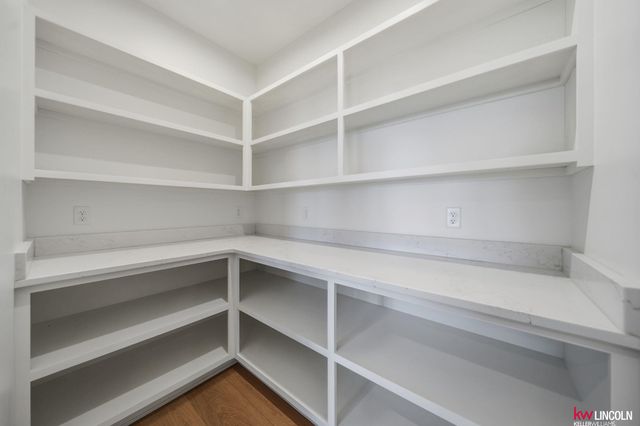 9456 S 87th St Street, Lincoln, NE 68526