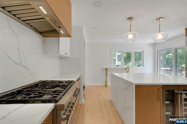45 Parker Place, Upper Saddle River, NJ 07458