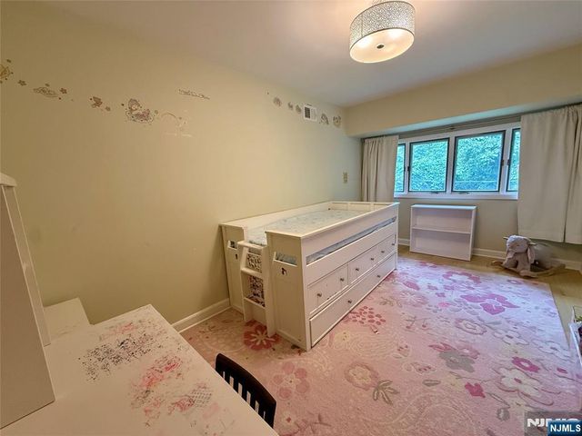 45 Parker Place, Upper Saddle River, NJ 07458
