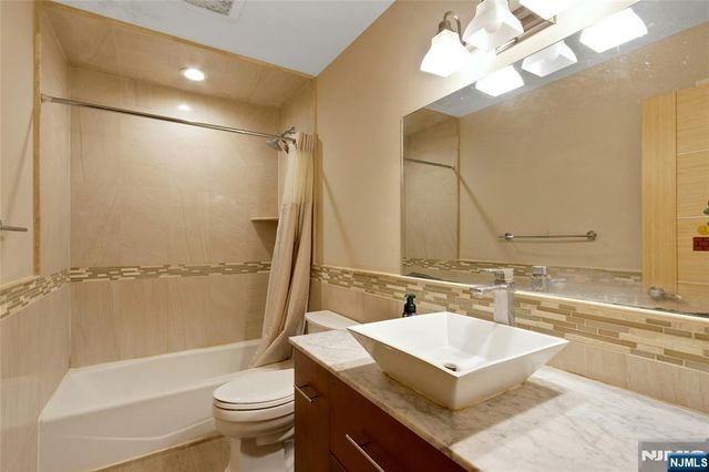 45 Parker Place, Upper Saddle River, NJ 07458