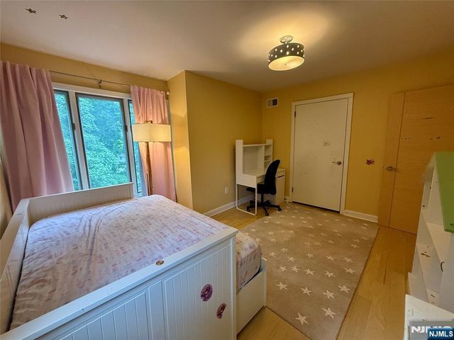45 Parker Place, Upper Saddle River, NJ 07458