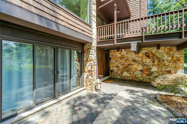 45 Parker Place, Upper Saddle River, NJ 07458