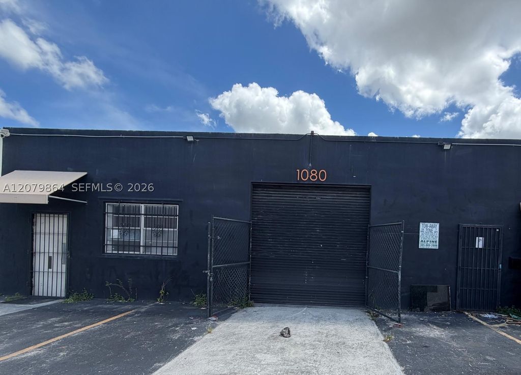 1080 E 24th St, Hialeah, FL 33013