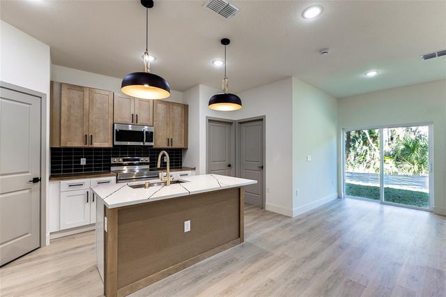 127 HIBISCUS LANE, Deltona, FL 32738