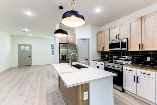 127 HIBISCUS LANE, Deltona, FL 32738