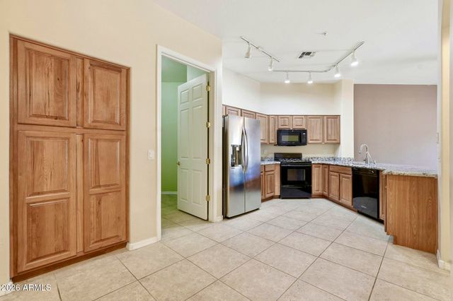9817 N AZURE Court 6, Fountain Hills, AZ 85268