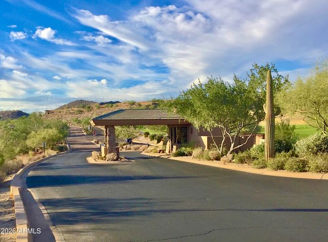 9817 N AZURE Court 6, Fountain Hills, AZ 85268