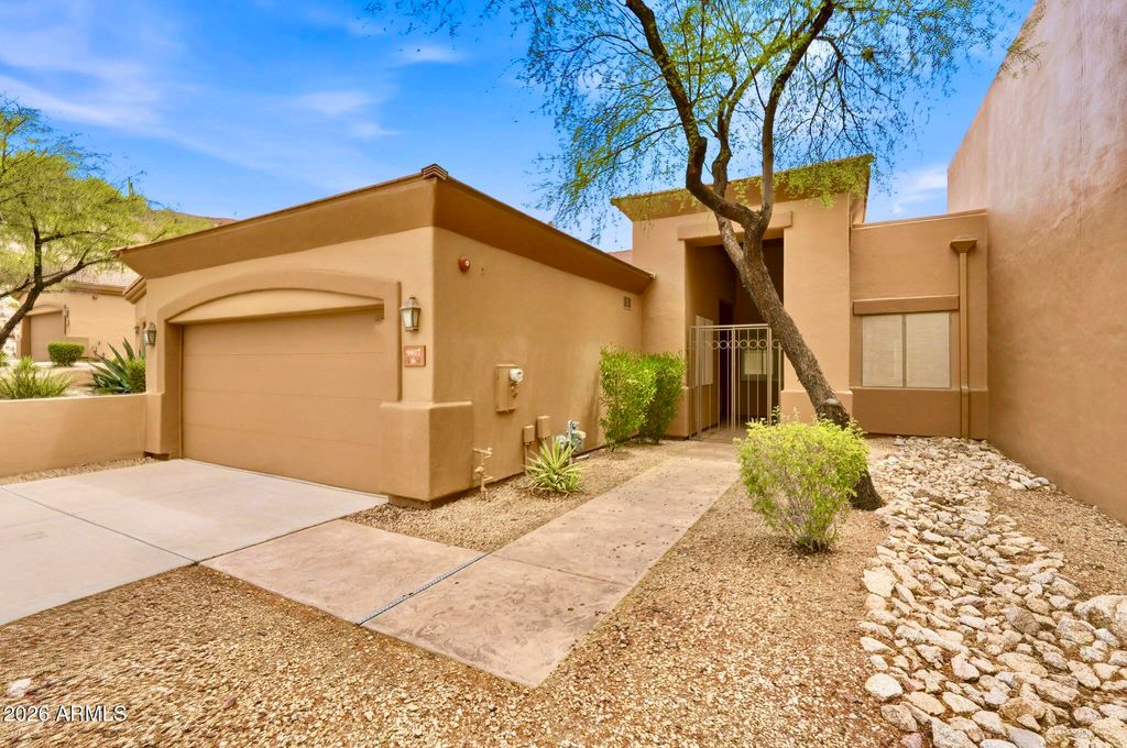 9817 N AZURE Court 6, Fountain Hills, AZ 85268 — photo 2