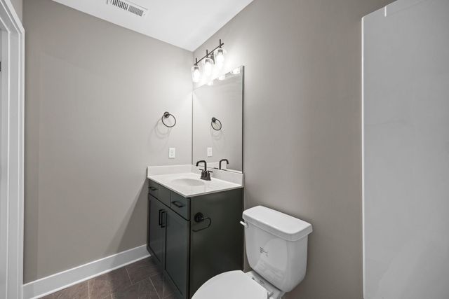 2413 E 17th Street, Chattanooga, TN 37404