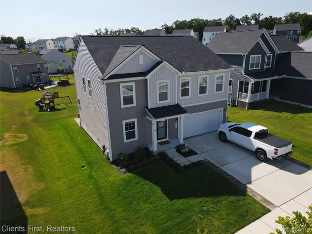 291 Quartz Way, White Lake Charter Township, MI 48386