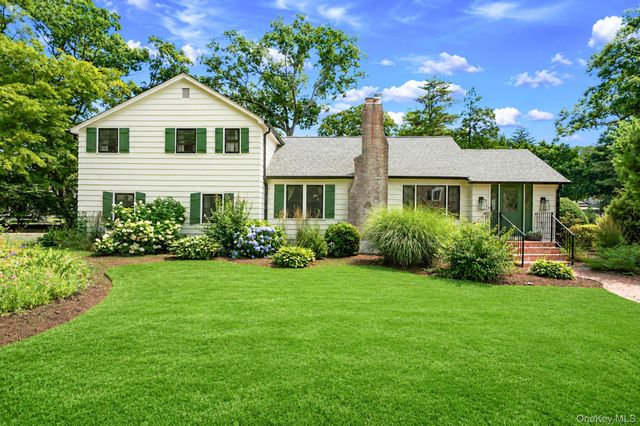 52 Albermarle Avenue, Huntington Station, NY 11746