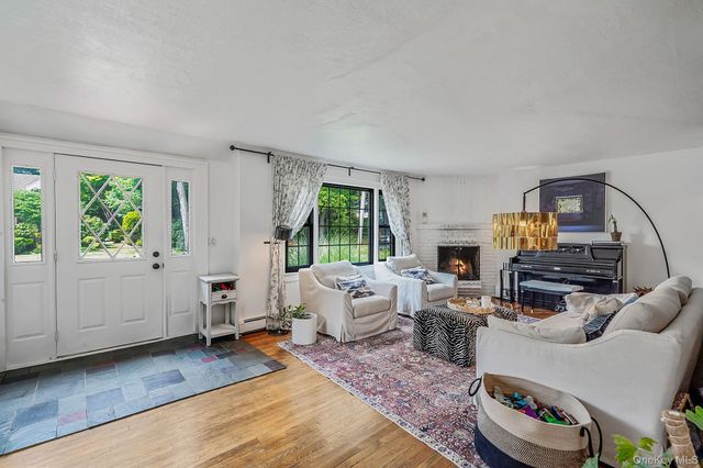 52 Albermarle Avenue, Huntington Station, NY 11746