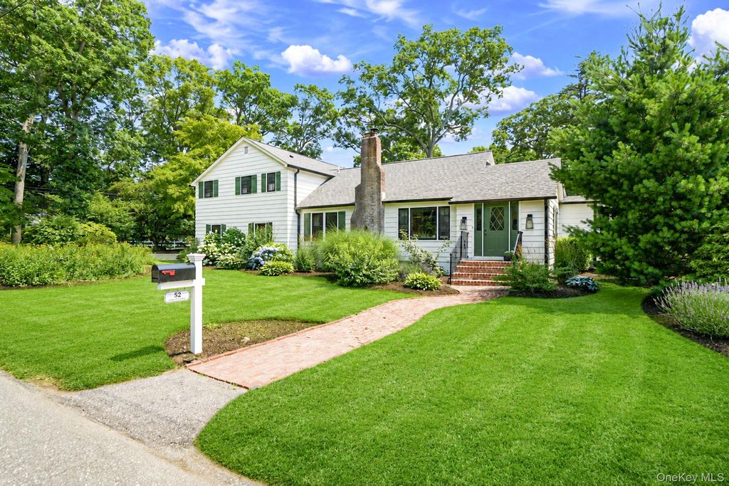 52 Albermarle Avenue, Huntington Station, NY 11746