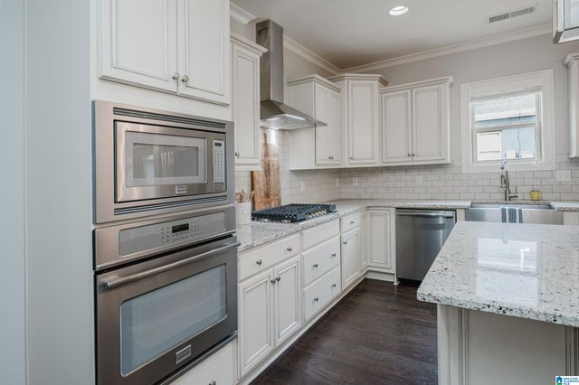 2752 MONTAUK ROAD, Hoover, AL 35226
