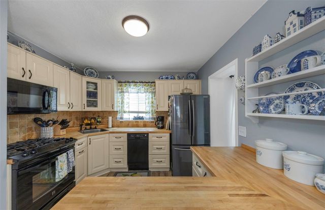 9919 TULIP STREET N, Pinellas Park, FL 33782