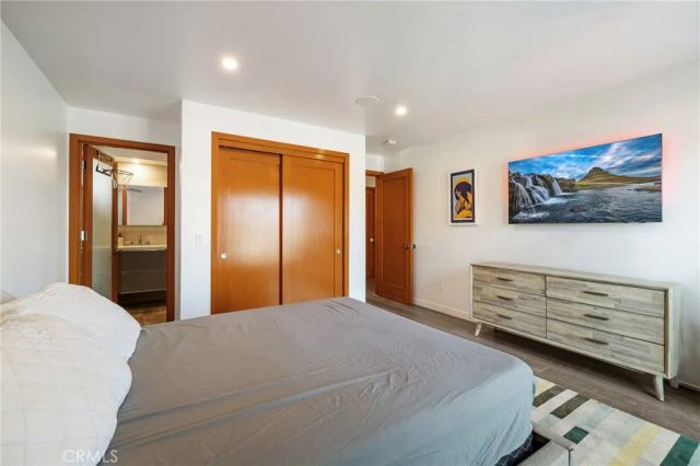 4189 S Cloverdale Avenue, Los Angeles, CA 90008