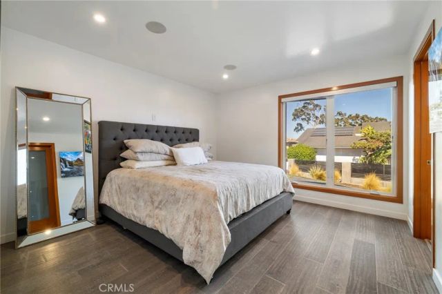 4189 S Cloverdale Avenue, Los Angeles, CA 90008